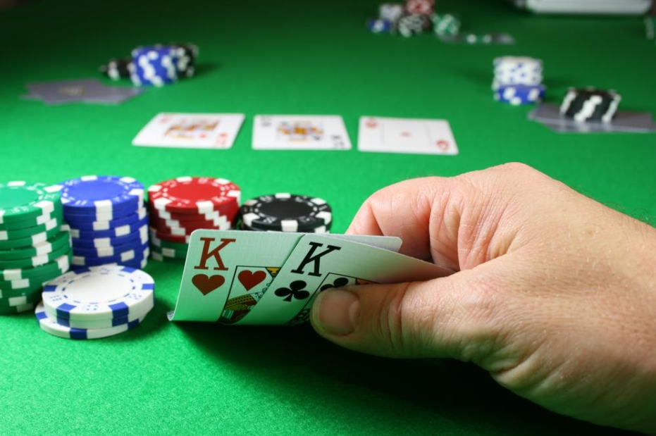 Những hình thức đặt cược khác để tăng tỷ lệ chiến thắng trong Baccarat